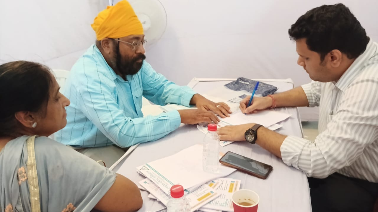 Dr M Mahesh Singh Yukti Liver and Gastrocare Bilaspur CG Health Camp 5